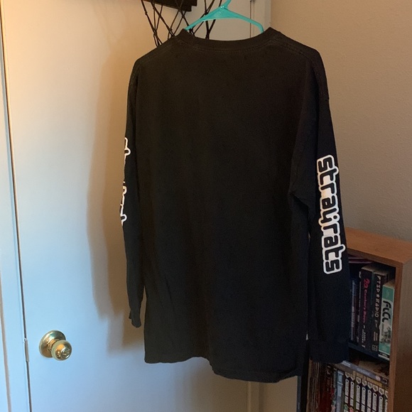 Black stray rats long sleeve shirt with logo on sleeves in good condition - Picture 2 of 3